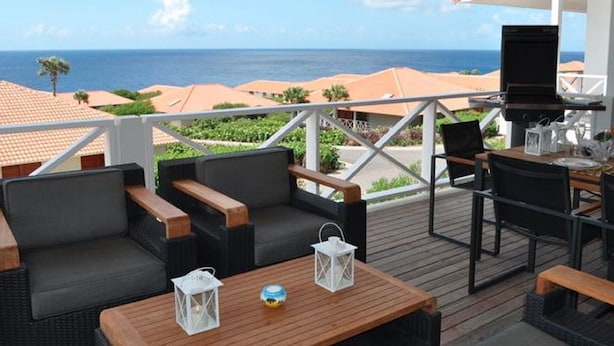 Apartment | Balcony - Holiday Apartment Overlooking Caribbean sea in Willemstad (Jan Thiel)