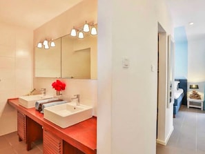 Bathroom - Child Friendly Holiday Apartment in Jan Thiel With a Swimming Pool (Jan Thiel)
