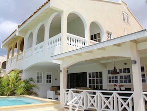 Exterior - Sea View Villa by the Mambo Beach With Private Pool (Willemstad)