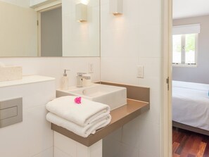 Bathroom - Splendid Villa With Swimming Pool in Jan Thiel (Jan Thiel)
