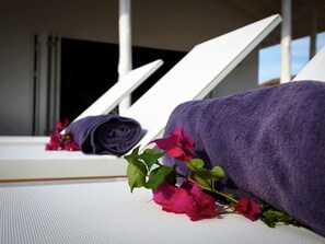 3 bedrooms, individually furnished, bed sheets - Splendid Villa With Swimming Pool in Jan Thiel (Jan Thiel)