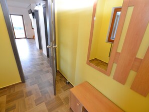 2 bedrooms, individually furnished, bed sheets - Lavish Villa in Rožmitál pod Tremšínem With Jacuzzi (Nepomuk)