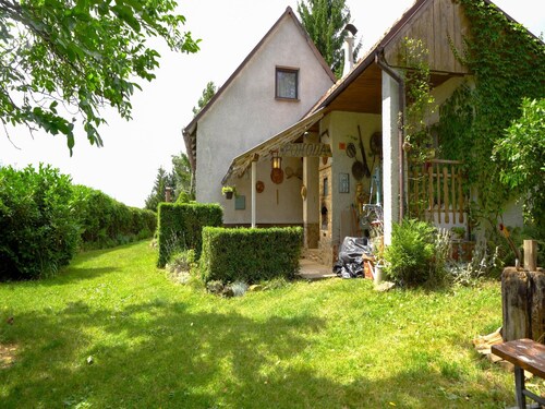 Lovely Apartment in Svinarov Czech Republic near Forest