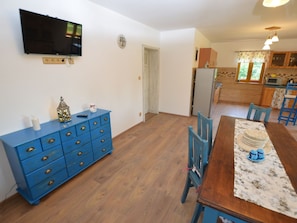 Dining - Nice House With Private Pond and Fishing Without Fishing License (Bela nad Radbuzou)