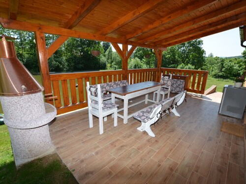 Nice House With Private Pond and Fishing Without Fishing License