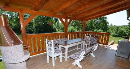 Nice House With Private Pond and Fishing Without Fishing License