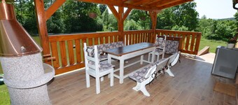 Nice House With Private Pond and Fishing Without Fishing License
