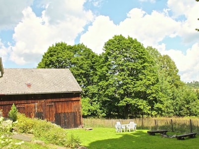 Holiday House Near Forest in Obora