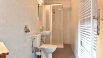 Apartment | Badezimmer | Dusche