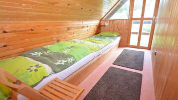 Rumah | 2 kamar tidur dan dilengkapi dengan perabotan berbeda-beda