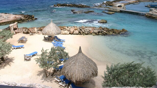 Unclassified image, 1 of 26, button - Sea-view Apartment in Mambo Beach Near Seaaquarium (Willemstad)