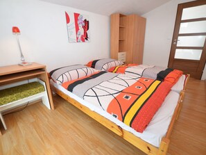 Villa | 3 bedrooms, bed sheets - South Bohemia Family Escape (Bechyne)
