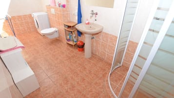 Villa | Bathroom