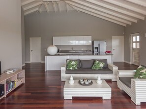Living room - Luxurious Villa in Jan Thiel With Pool (Jan Thiel)