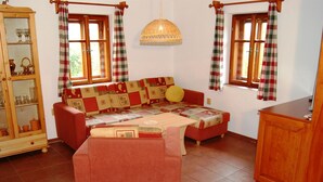 Living room - Cozy Holiday Home in Svetlá pod Ještedem With Mountain View (Svetla pod Jestedem)