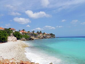 Exterior - Modern Villa in Willemstad Curacao With Private Pool (Willemstad)
