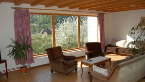 Unclassified image, 5 of 21, button - Spacious Apartment With the Beautiful View, Large Garden With Garden Pool (Mala Skala)