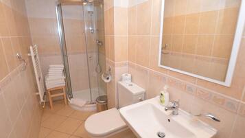 Apartment | Bathroom