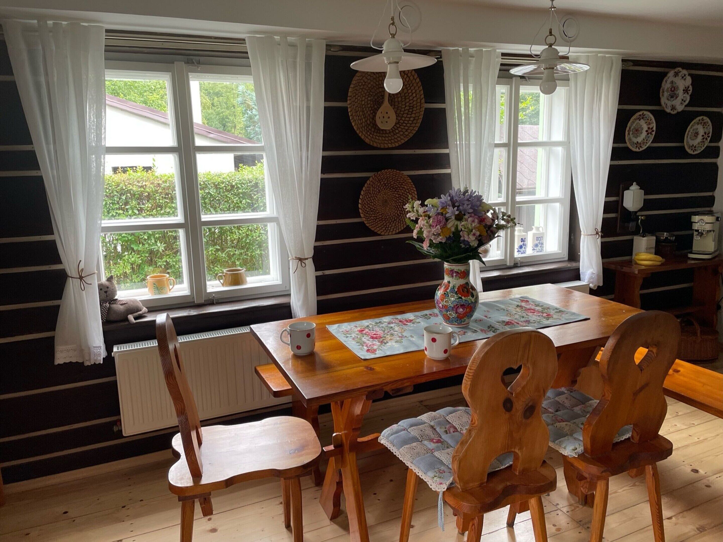 House | Dining