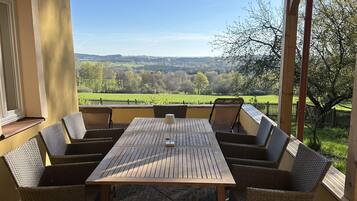 Ferienhaus | Balkon