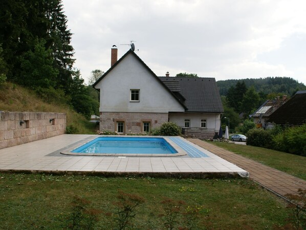 Apartment | Pool | Outdoor pool - Farmhouse in Czechia With Private Pool (Vidochov)