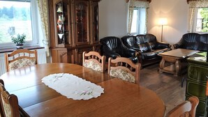 Unclassified image, 5 of 31, button - Beautiful Holiday Home in the Erzgebirge, Sea Level 900 m, With Large, Well-kept Garden (Horni Blatna)