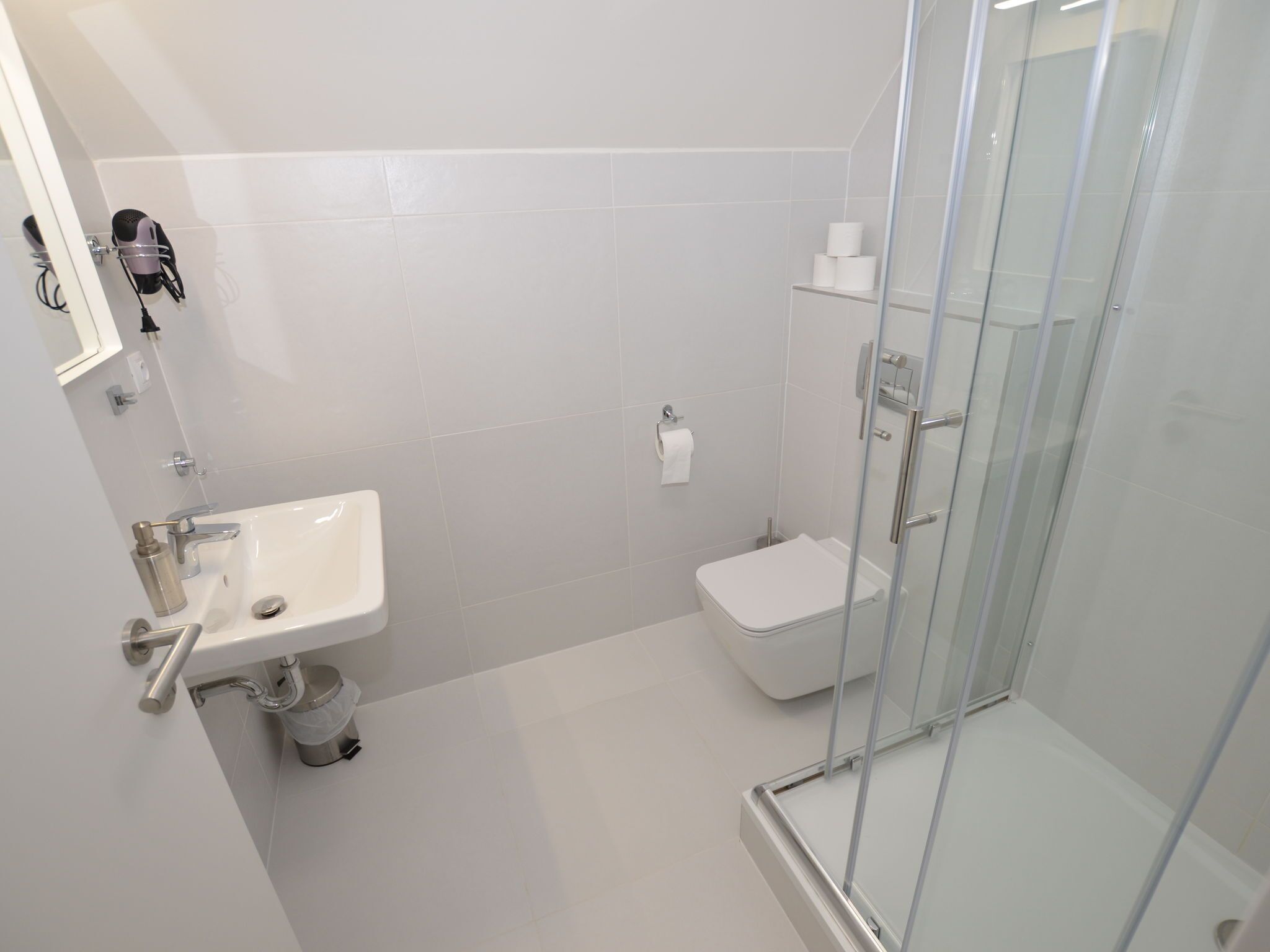 Shower dan handuk
