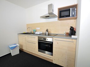 Fridge, microwave, oven - Beautiful Apartment in Harrachov, Only 500 Meters From the Chairlift (Harrachov)
