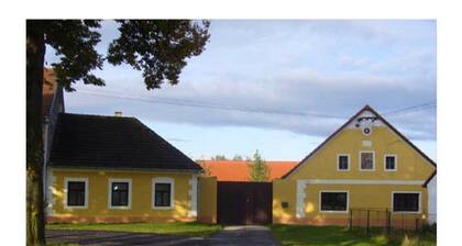 Lush Mansion in Kremzee With Private Swimming Pool