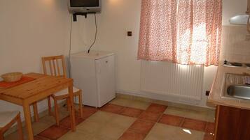House | Private kitchen | Fridge, coffee/tea maker
