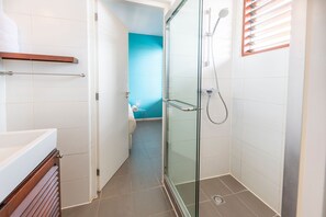 Apartment | Bathroom - Luxurious Apartment in Jan Thiel With Pool (Jan Thiel)