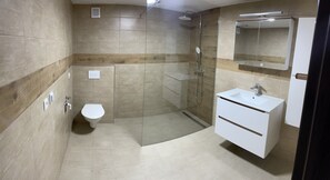 Villa | Baño | Tina con regadera 