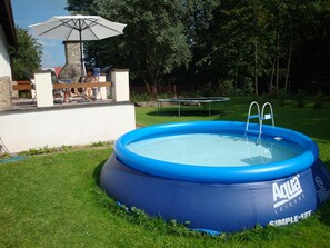 House | Pool | Indoor pool, outdoor pool - Serene Holiday Home in Mladé Buky with Private Pool and Trampoline (Mlade Buky)