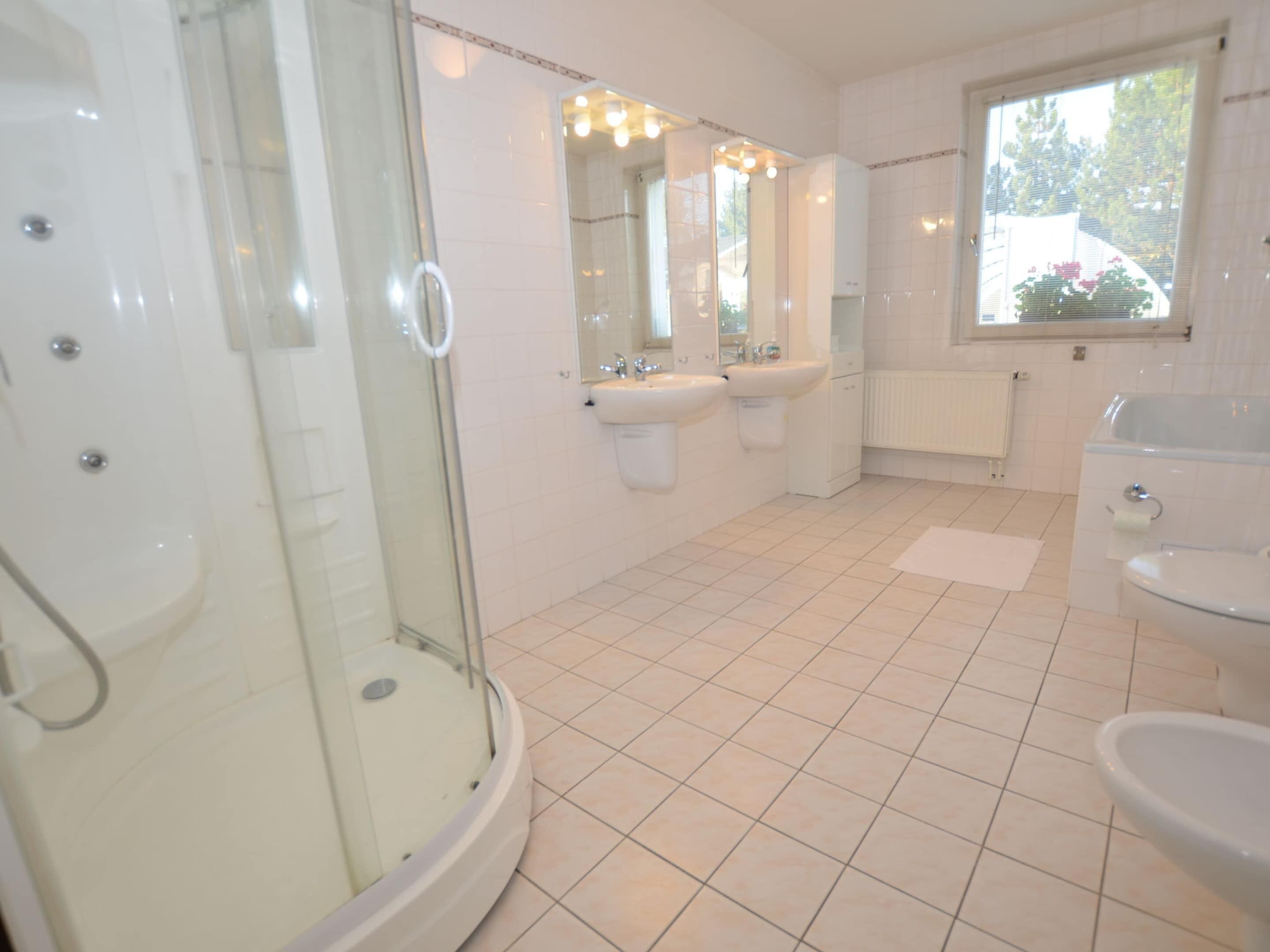 Villa | Bathroom