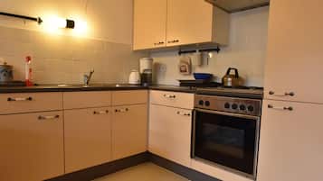 Dishwasher, electric kettle, high chair, cookware/dishes/utensils