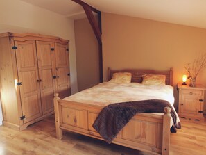 Ferienhaus | 3 Schlafzimmer, individuell eingerichtet, Bettwäsche
