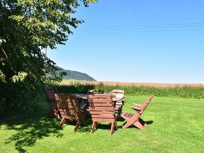 Authentic Farmhouse in Bozanov With Private Garden