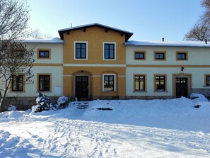 House | Exterior - Authentic Farmhouse in Bozanov With Private Garden (Bozanov)