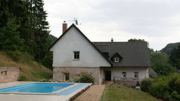 Apartment | Pool | Outdoor pool