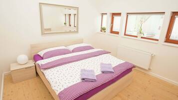 Rumah | 5 kamar tidur dan dilengkapi dengan perabotan berbeda-beda