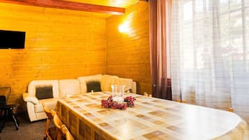 House | Dining