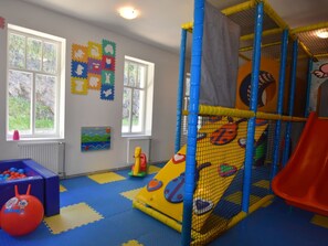Bungalow | Property amenity