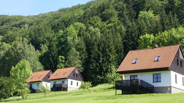Exterior - Detached Holiday Home With a Terrace in the Adelaarsgebergte (Starkov)