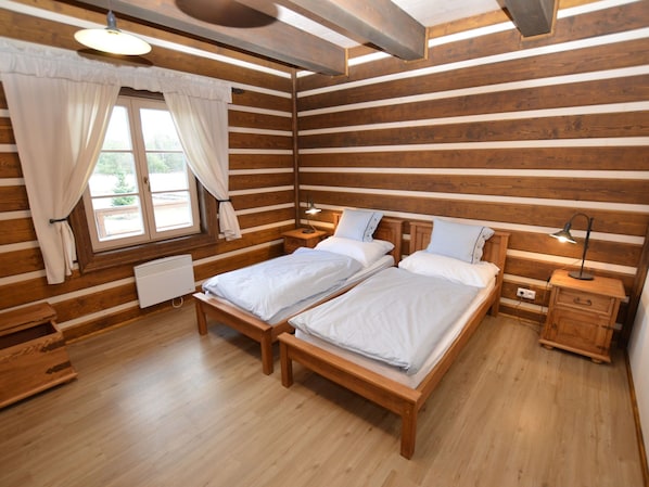 1 bedroom, bed sheets - Comfortable Apartment Near the Castle Ruins Ralsko (Ralsko)