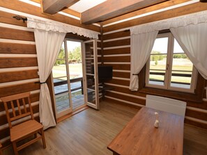 Living room - Comfortable Apartment Near the Castle Ruins Ralsko (Ralsko)