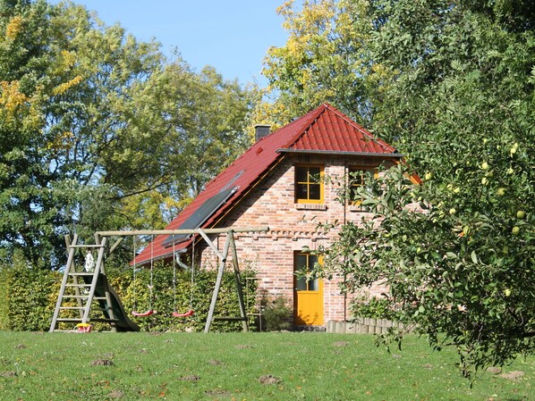 Exterior - Lovely Holiday Home in Mechelsdorf With Sauna (Bastorf)