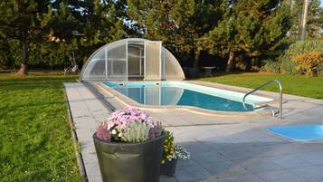 Apartment | Pool | Outdoor pool