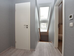 3 Schlafzimmer, individuell eingerichtet, Bettwäsche