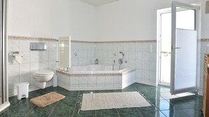 Badewanne, Haartrockner