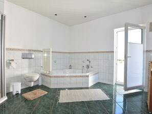 Badewanne, Haartrockner